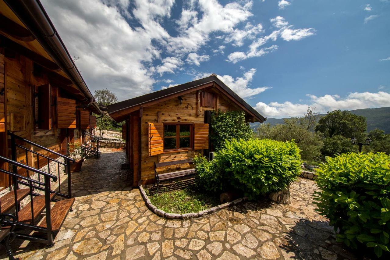 Апартаменти Ethno Village Pajo Херцег-Новий